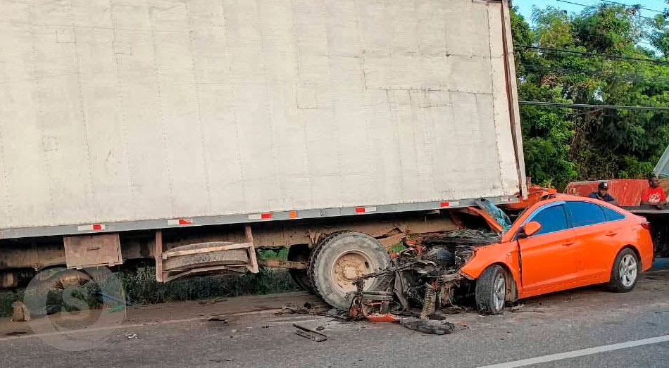 En la carretera Santiago–Navarrete