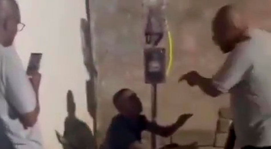 En pleno acto de robo en una vivienda.