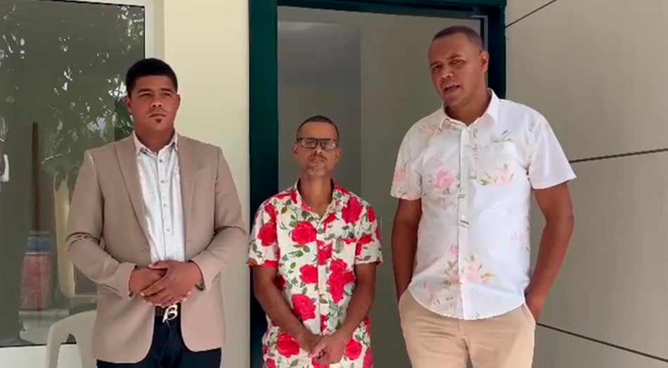 Líderes sociales de Navarrete acuden a Santiago tras allanamientos que califican de “Persecución política”