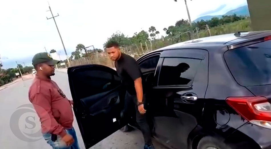 Luis Alejandro González Pérez y su acompañante Wilber de la Rosa Ogando