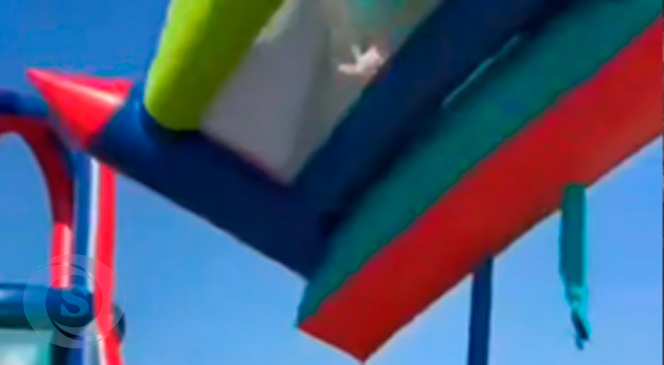 Un castillo inflable se elevara por el air