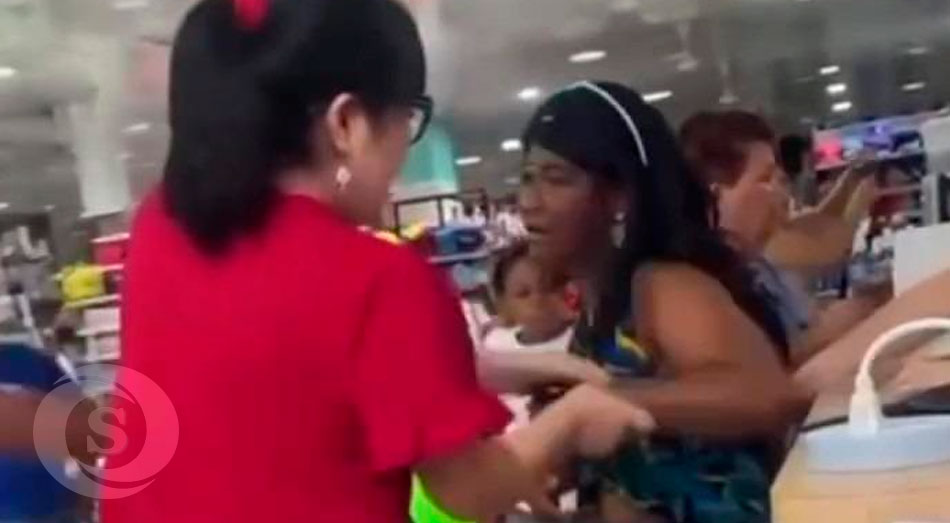 Una mujer fue sorprendida, en un establecimiento comercial